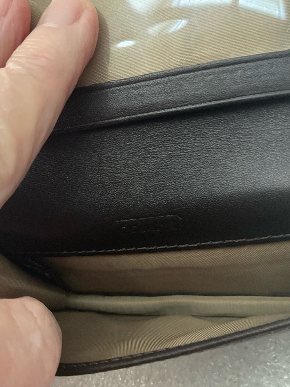 Vintage Coach brown leather card cas with Contrast Stitching Leatherware - Picture 6 of 6